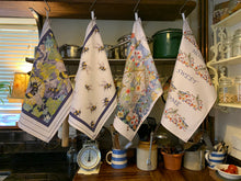 Tea Towel Bee design. TTB1