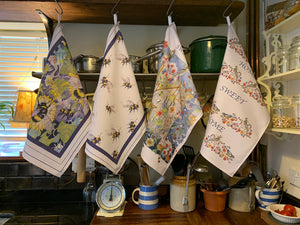 Tea Towel Busy Bee design. TTB2